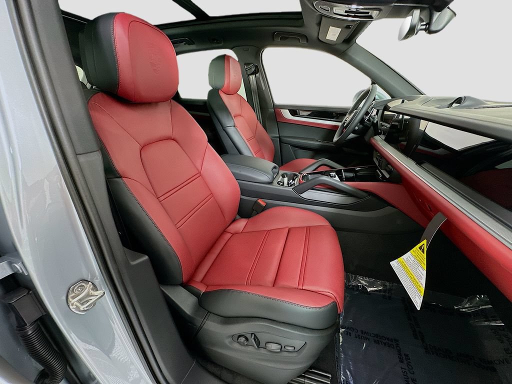 New 2026 Porsche Cayenne AWD/4WD image 30