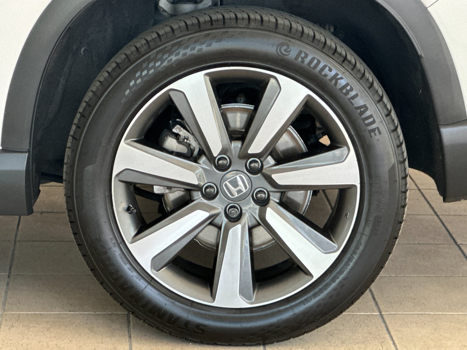 Used 2024 Honda Pilot Touring image 25