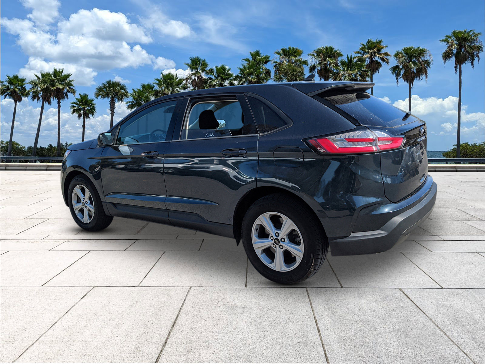 Used 2024 Ford Edge SE image 7