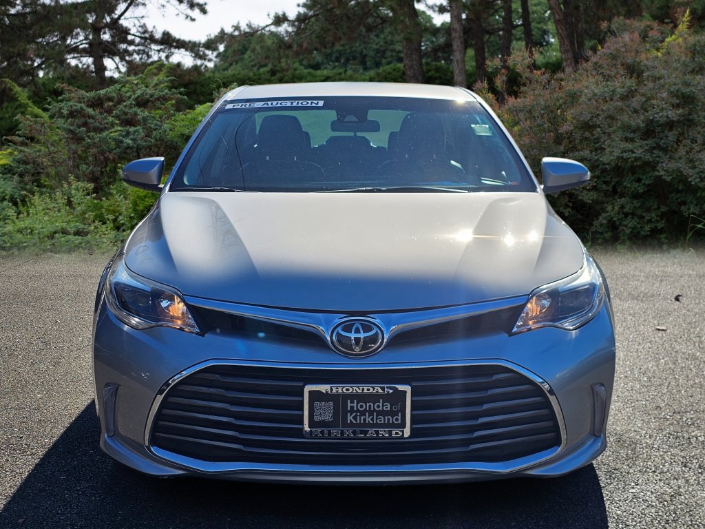 Used 2017 Toyota Avalon XLE w/ Carpet Mat Package FWD image 2