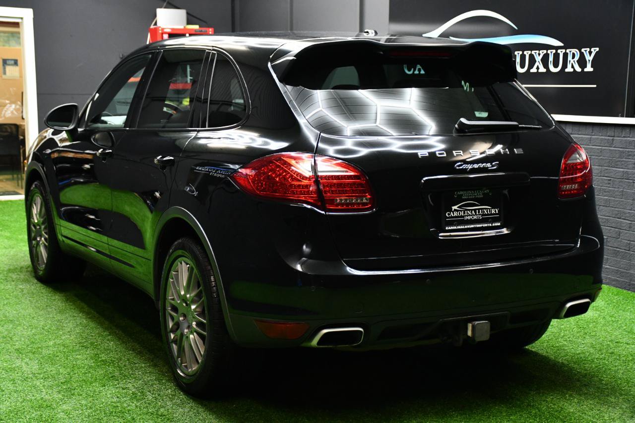 Used 2014 Porsche Cayenne S w/ Comfort Plus Package AWD/4WD image 3