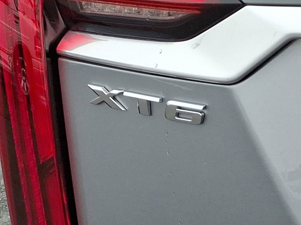 Certified 2025 Cadillac XT6 Luxury image 35