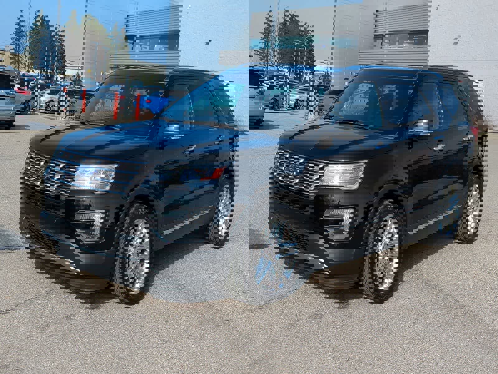 Used 2016 Ford Explorer Limited image 4