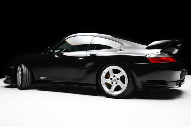 Used 2003 Porsche 911 GT2 RWD image 21