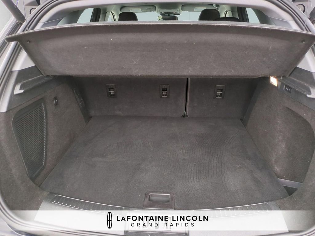Certified 2021 Lincoln Corsair AWD image 29