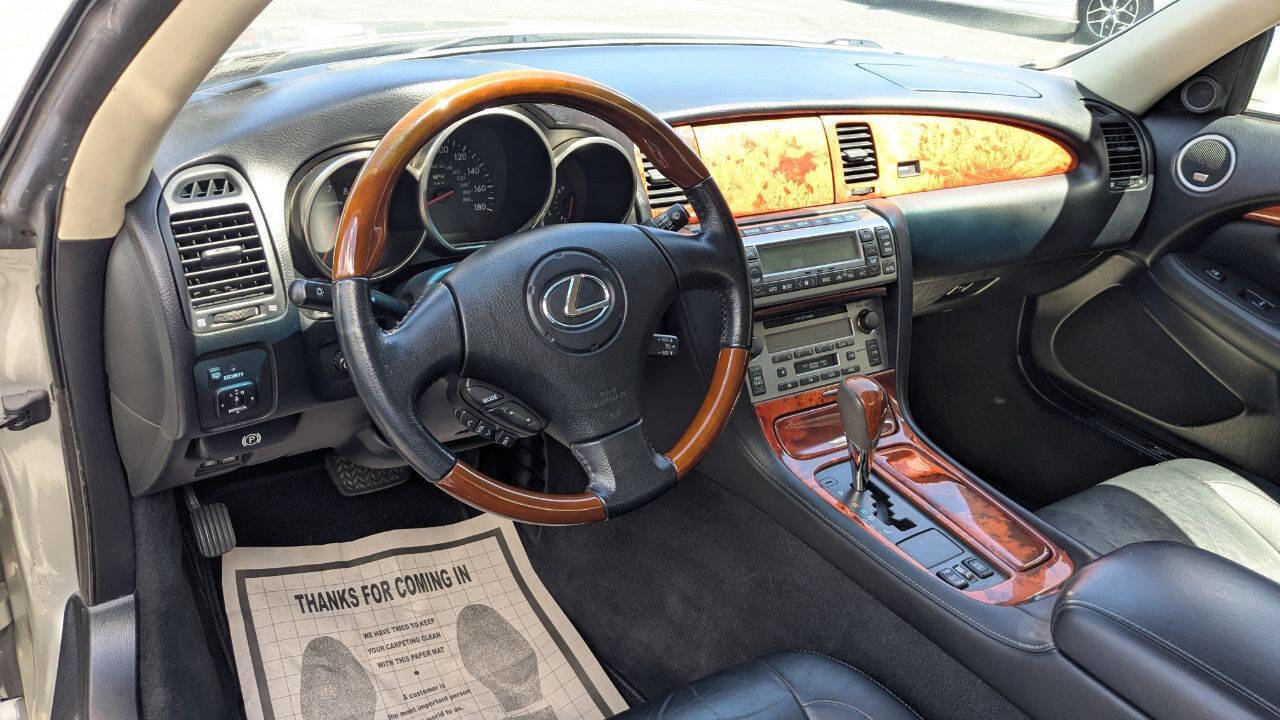 Used 2005 Lexus SC 430 Convertible RWD image 25