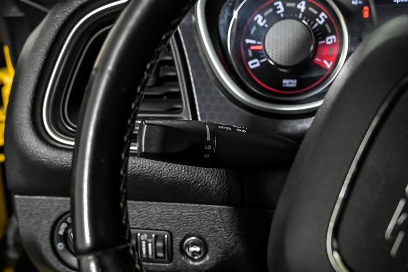 Used 2017 Dodge Challenger SRT RWD image 22