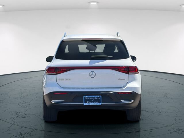 Certified 2023 Mercedes-Benz EQB 300 4MATIC w/ Exclusive Package image 6