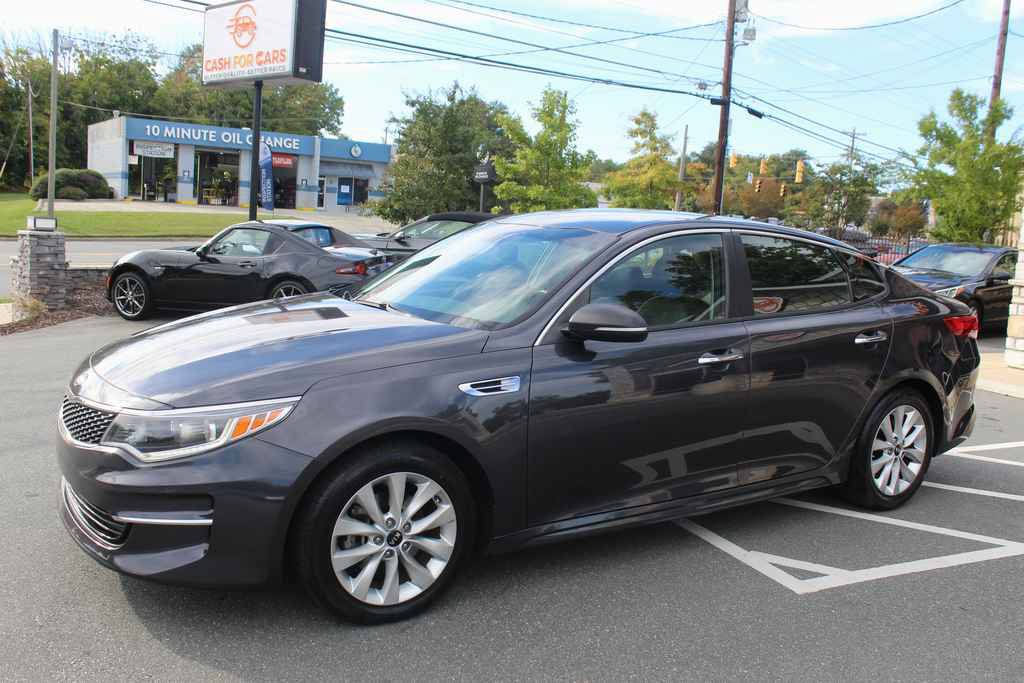 Used 2018 Kia Optima EX FWD image 1