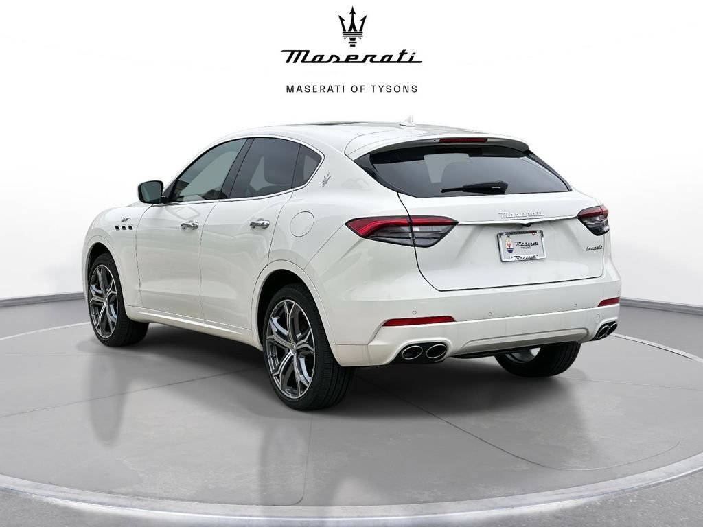 Used 2023 Maserati Levante GT AWD/4WD image 16