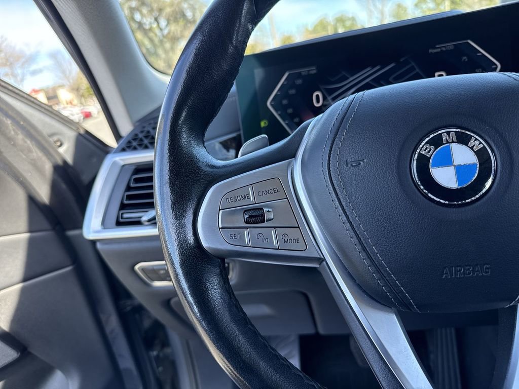 Used 2023 BMW X7 xDrive40i image 13