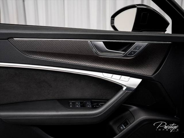 Used 2022 Audi RS 6 AWD/4WD image 19