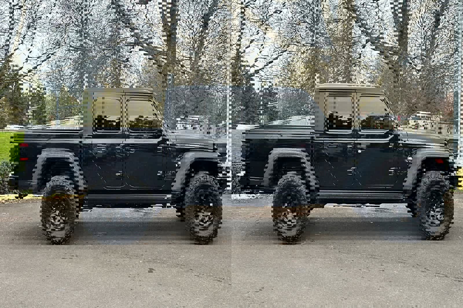 Used 2020 Jeep Gladiator Sport w/ Quick Order Package 24S image 8