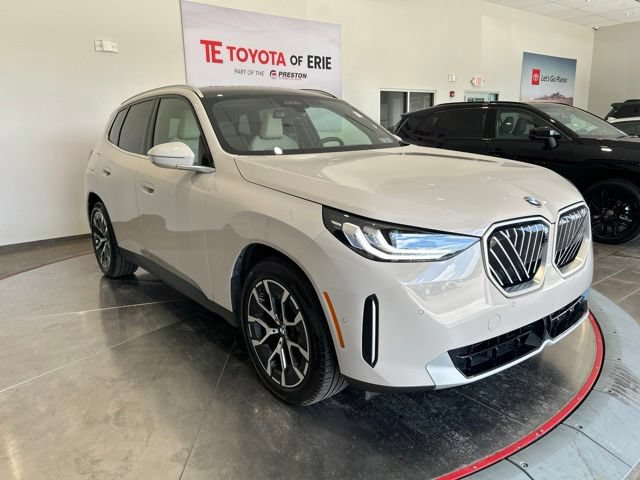 Used 2025 BMW X3 xDrive30i w/ Premium Package AWD/4WD image 1