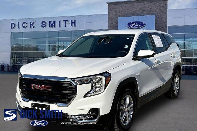 Used 2024 GMC Terrain SLE FWD image 1