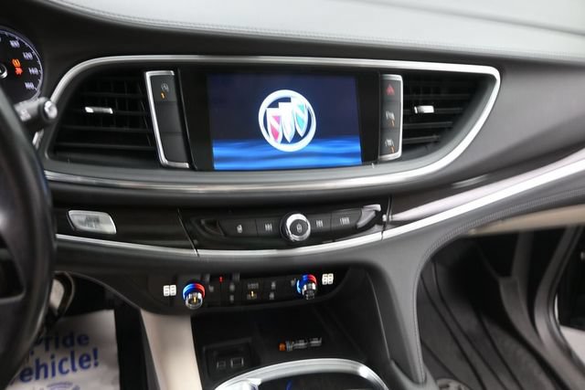 Used 2022 Buick Enclave Essence w/ Experience Buick Package FWD image 27