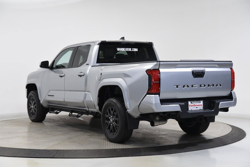 Used 2024 Toyota Tacoma SR5 image 9