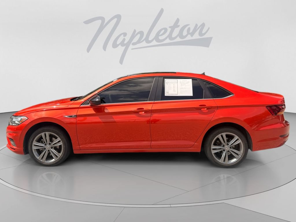 Used 2019 Volkswagen Jetta R-Line w/ R-Line Cold Weather Package FWD image 2