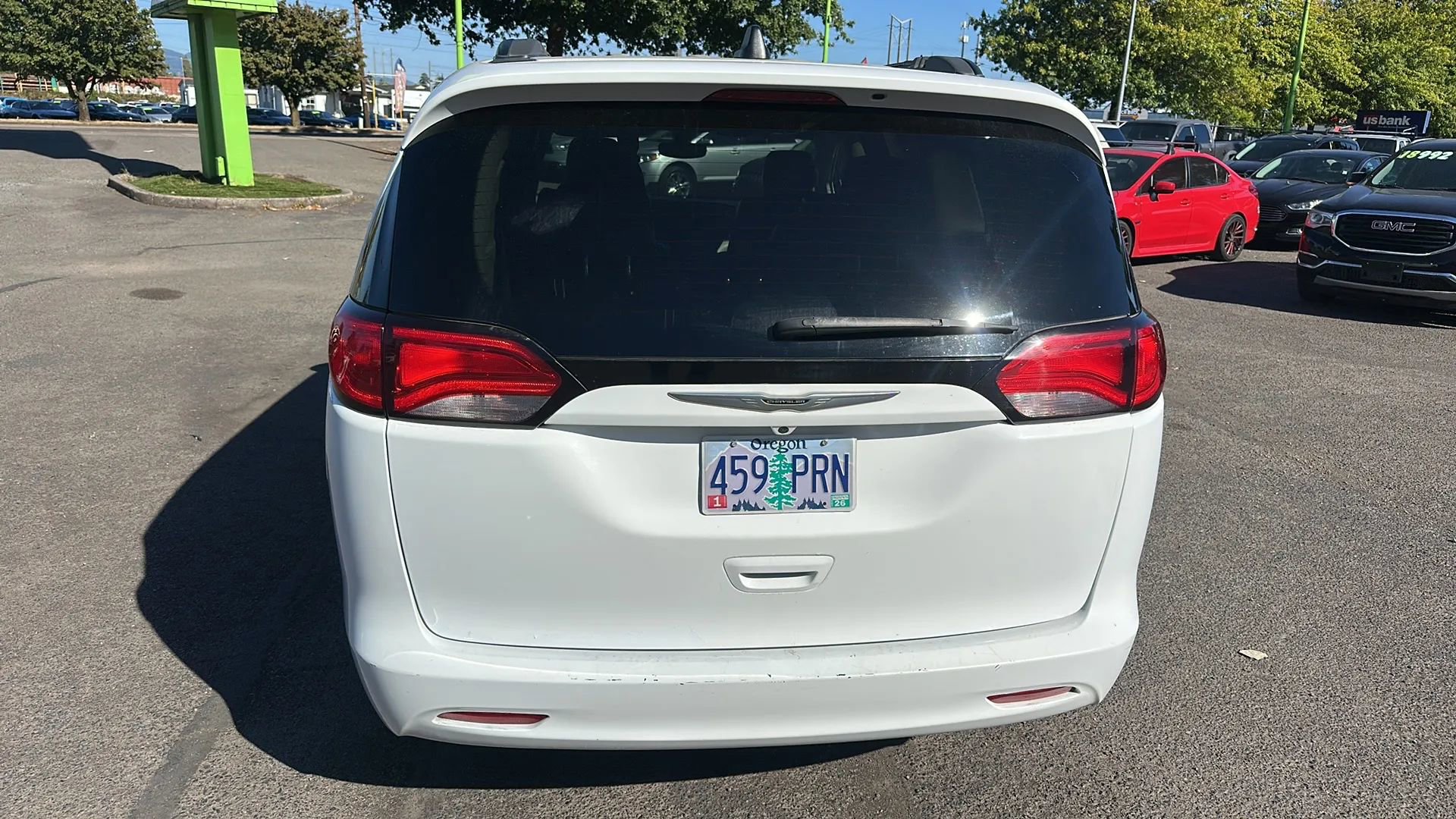 Used 2021 Chrysler Voyager Lxi FWD image 4