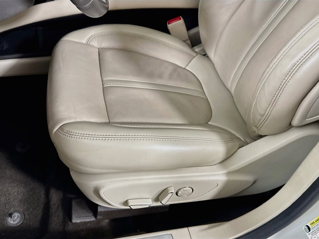 Used 2019 Lincoln MKZ Reserve w/ Reserve Plus Package FWD image 23