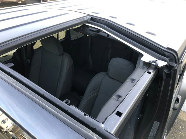 Used 2024 Jeep Wrangler Sport S image 20