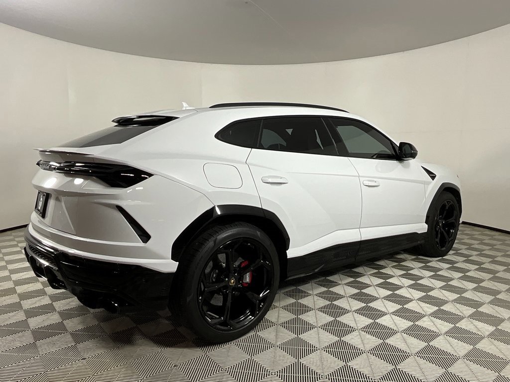 Used 2020 Lamborghini Urus image 4