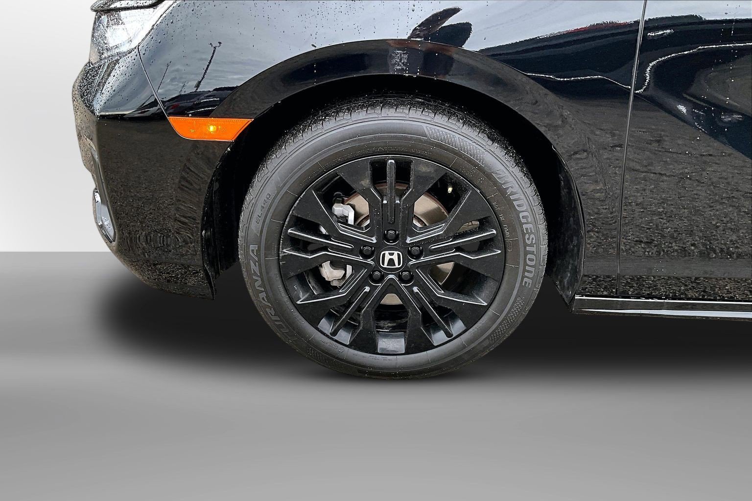 Used 2025 Honda Odyssey Sport-L image 2