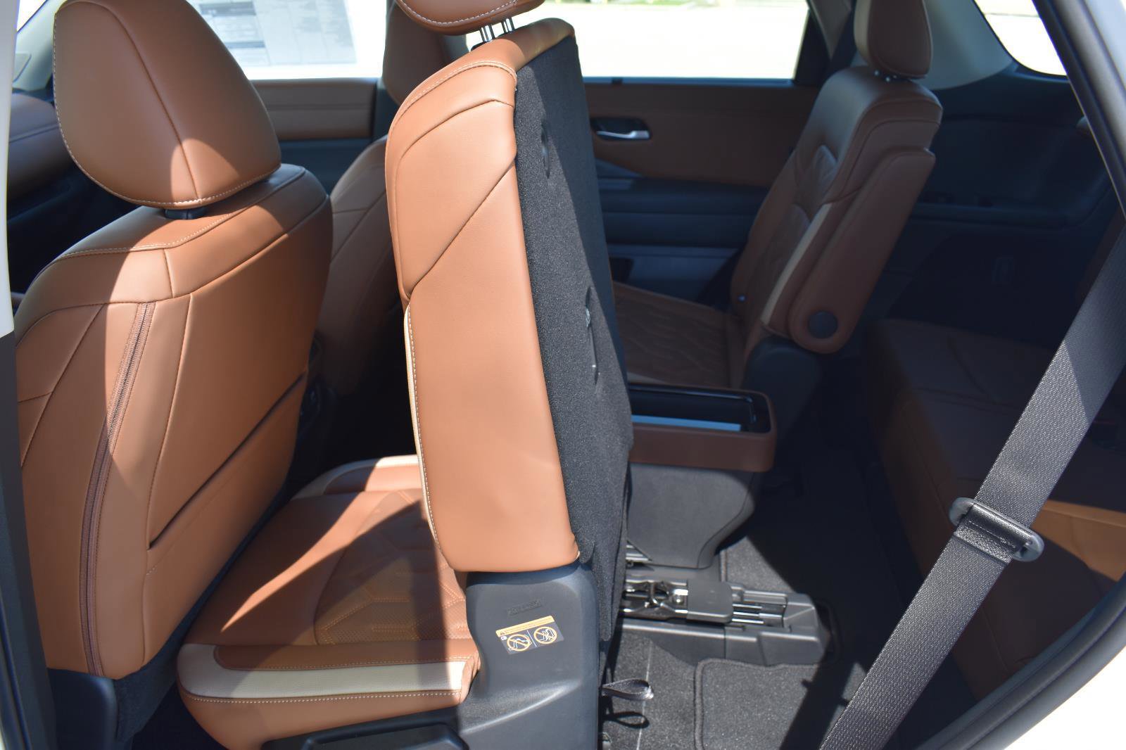 New 2026 Nissan Pathfinder Platinum image 52