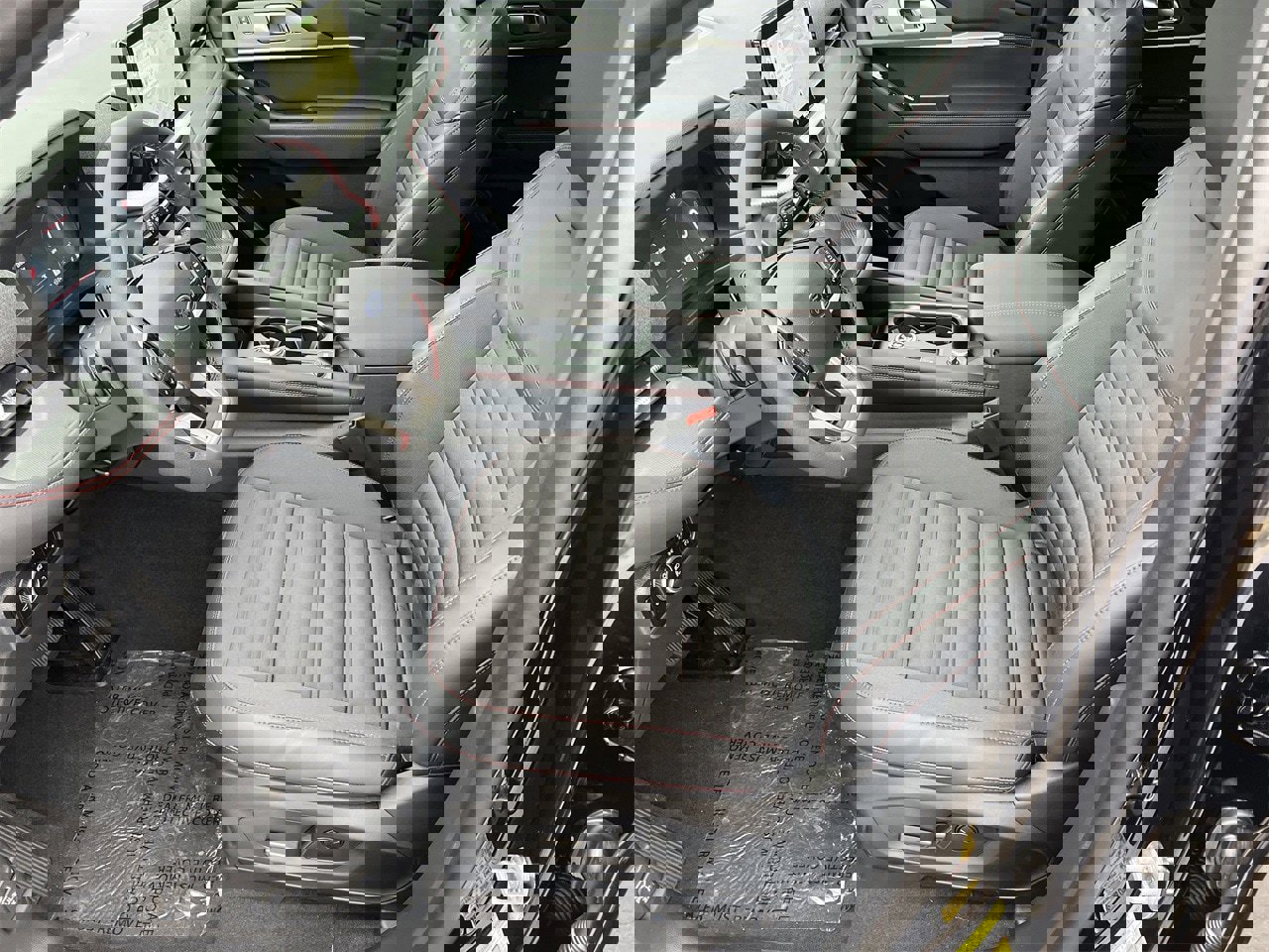 New 2026 Ford Explorer ST-Line w/ ST-Line Street Pack image 18