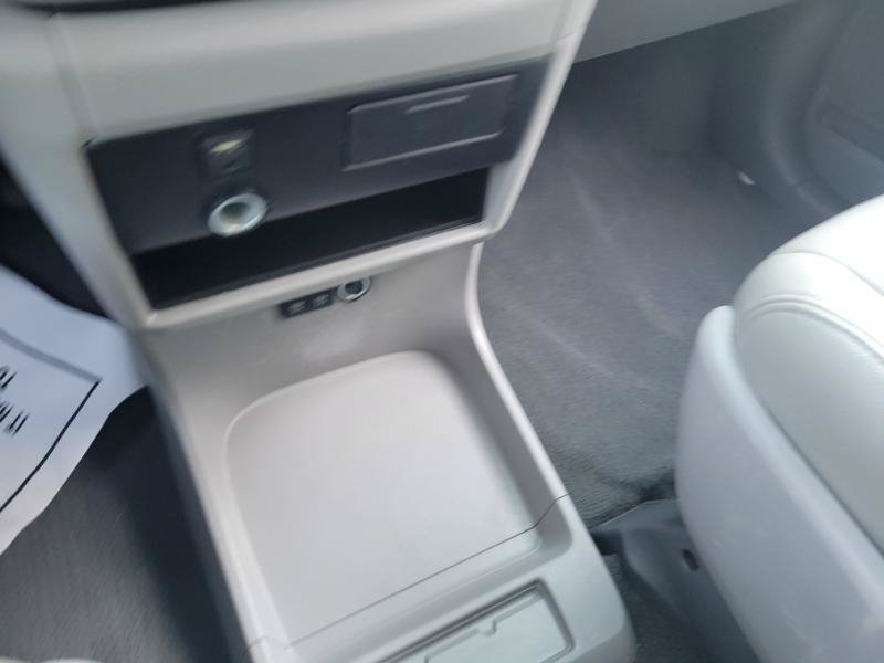 Used 2020 Toyota Sienna L FWD image 30