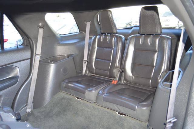 Used 2013 Ford Explorer XLT AWD/4WD image 14