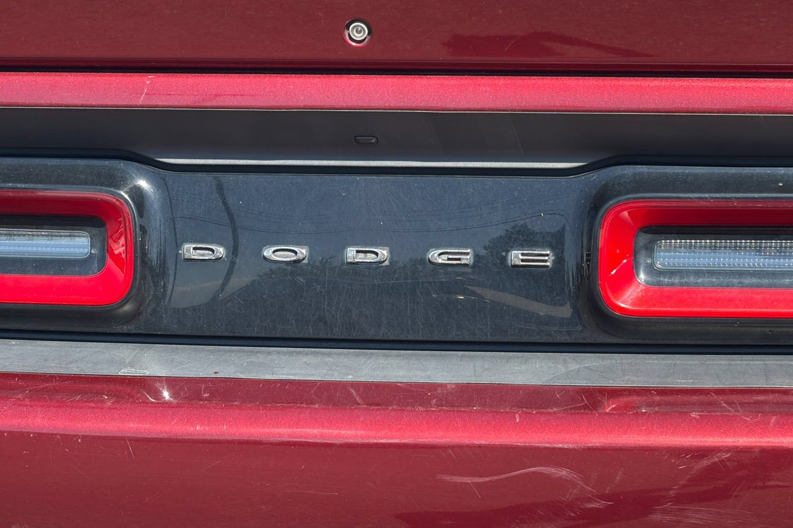 Used 2018 Dodge Challenger SXT RWD image 28