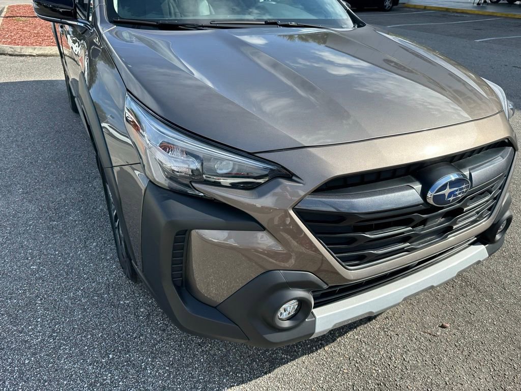 Used 2023 Subaru Outback Limited image 15