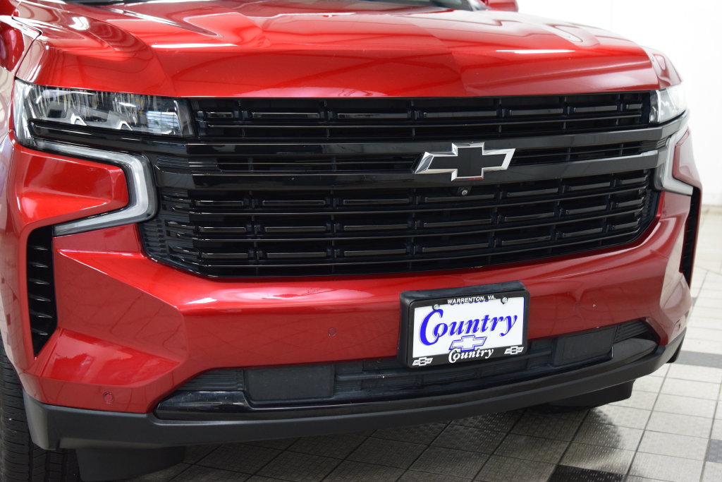 Used 2024 Chevrolet Suburban RST w/ Luxury Package AWD/4WD image 13