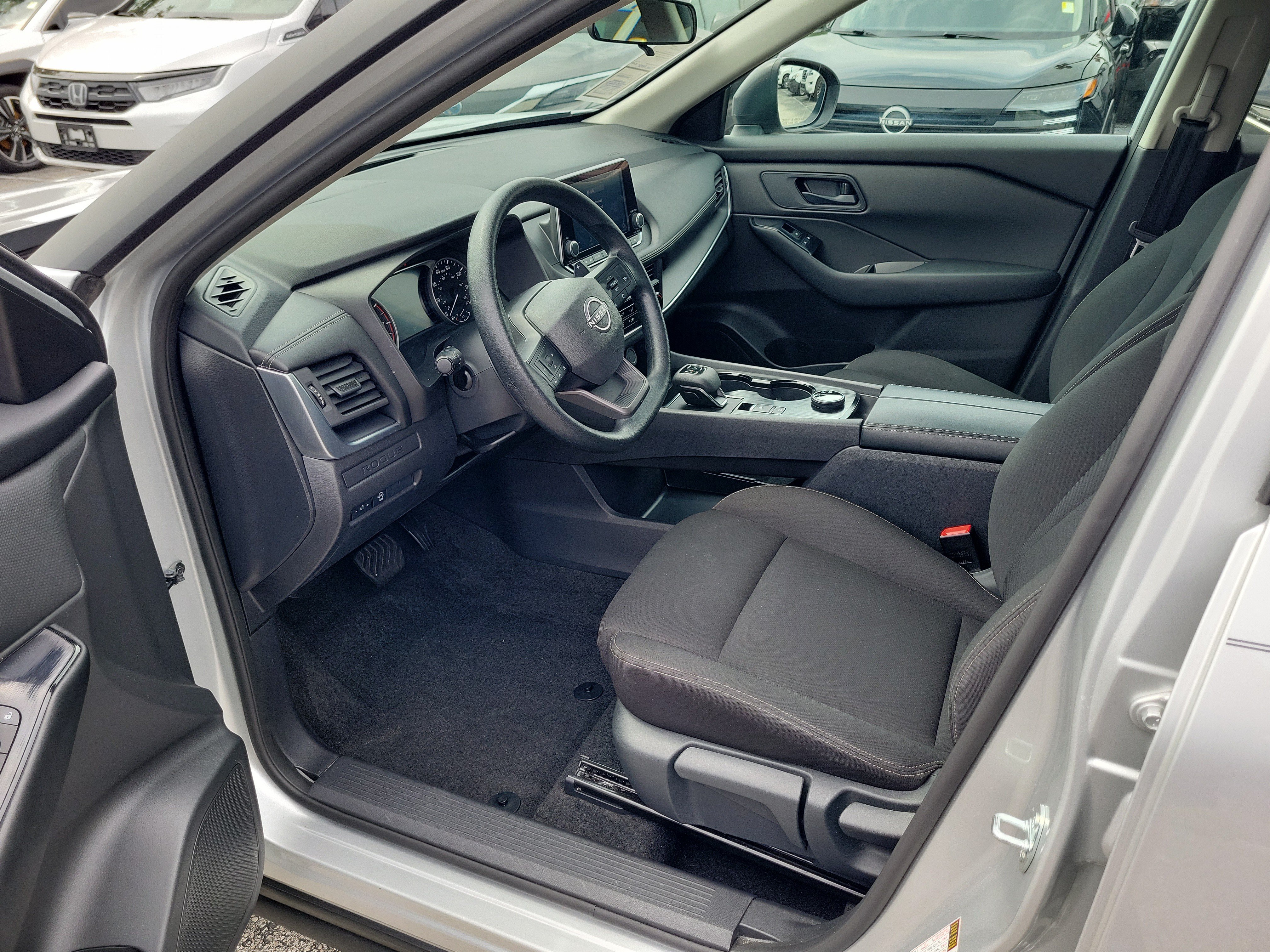 Certified 2025 Nissan Rogue S AWD/4WD image 11