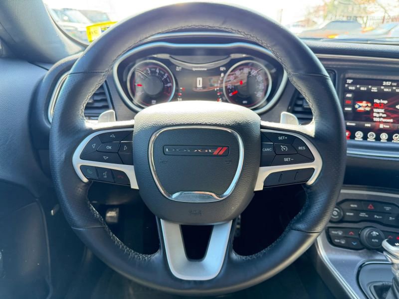 Used 2017 Dodge Challenger GT w/ GT Interior Package image 19