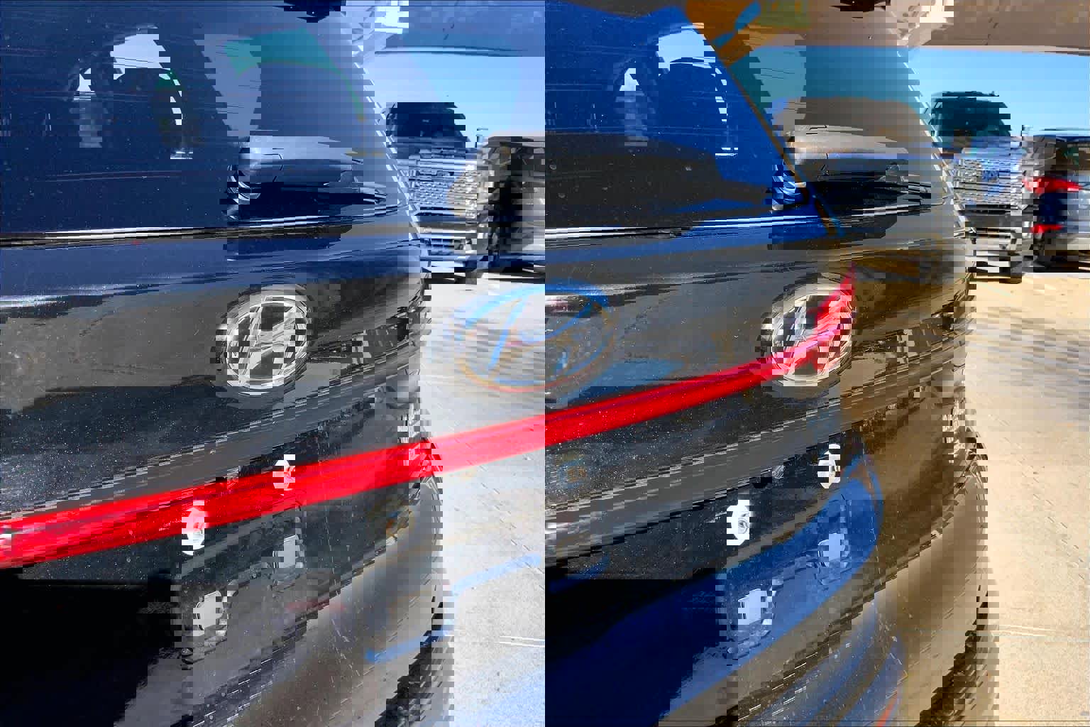 Used 2021 Hyundai Santa Fe SEL w/ Cargo Package image 9