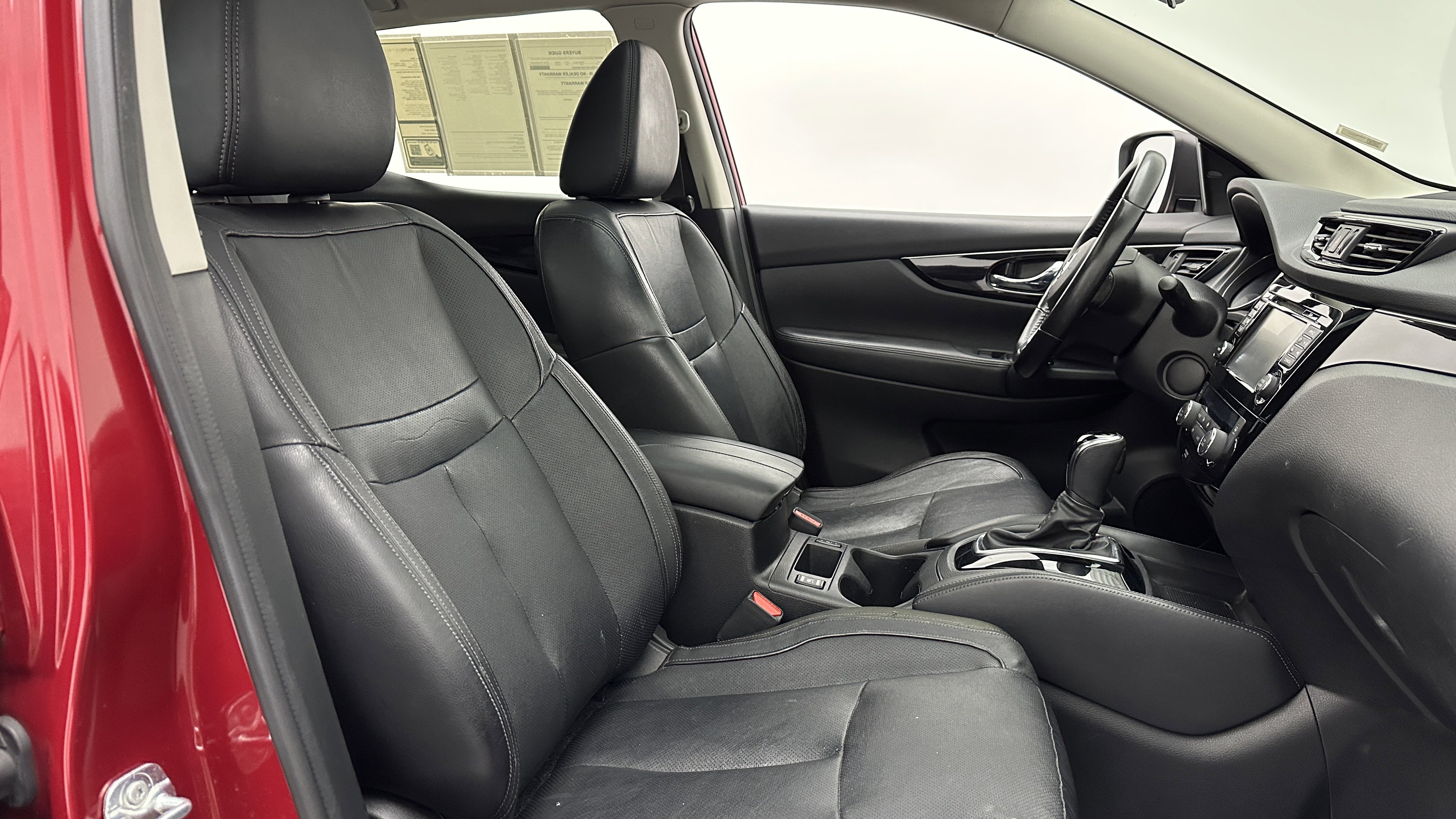 Used 2017 Nissan Rogue Sport SL w/ SL Premium Package image 34