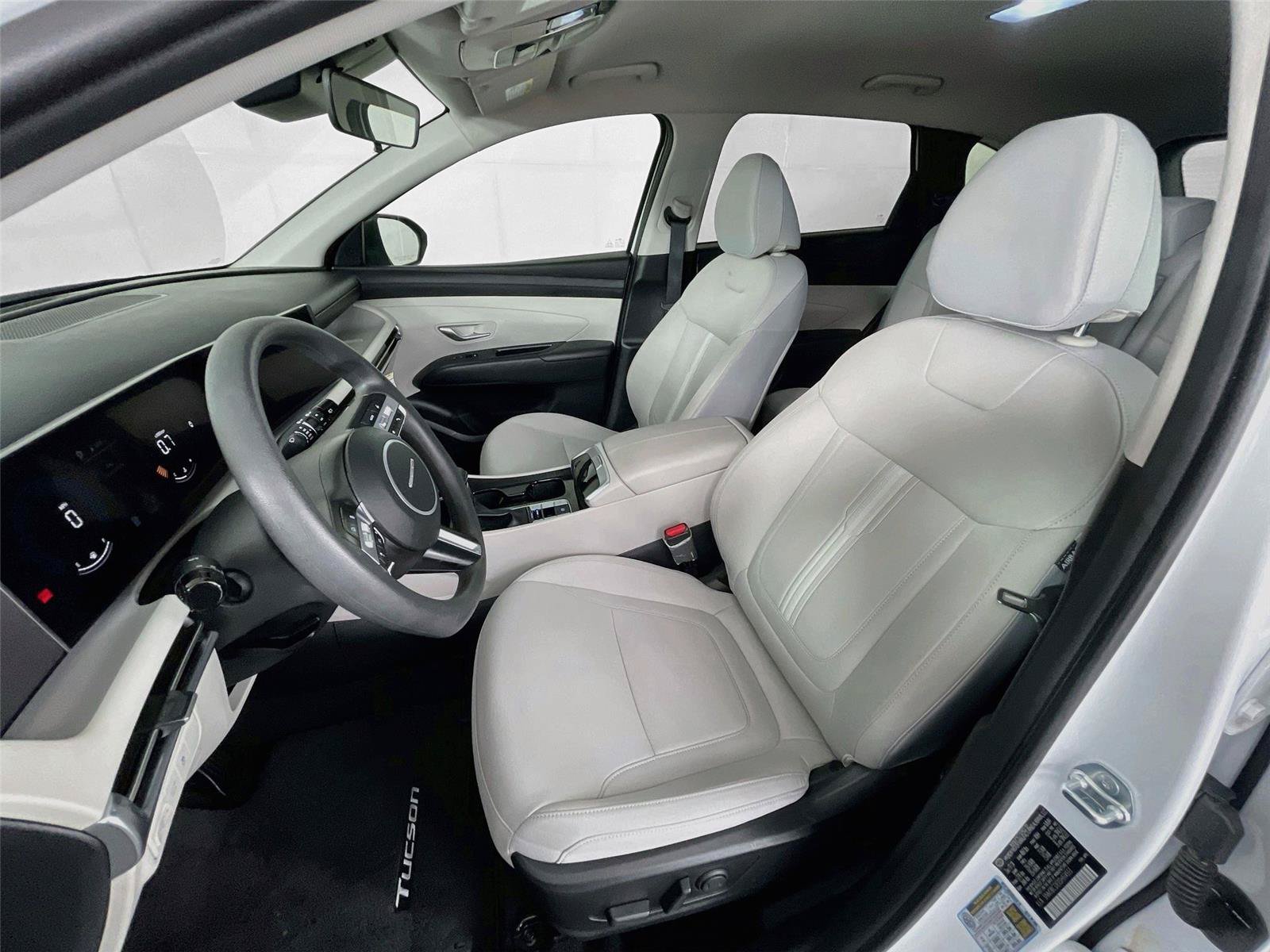 Certified 2025 Hyundai Tucson SEL AWD/4WD image 22