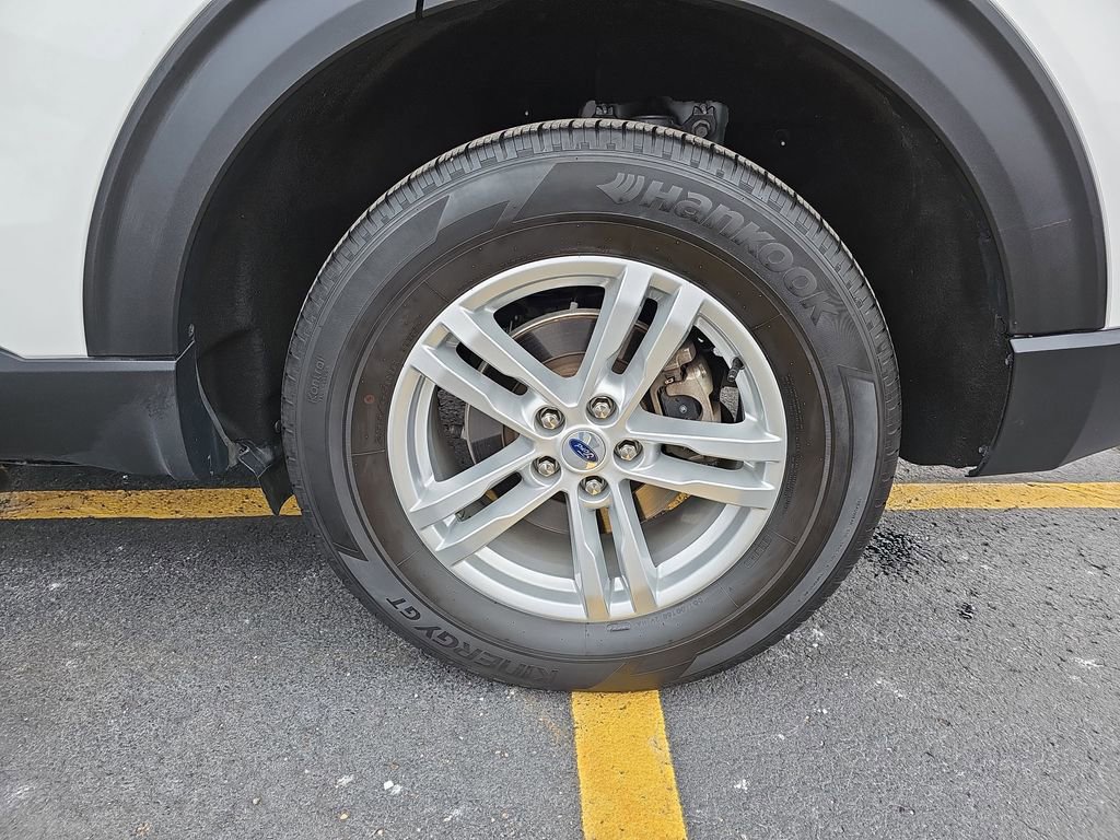 Used 2022 Ford Explorer XLT w/ Equipment Group 202A image 33