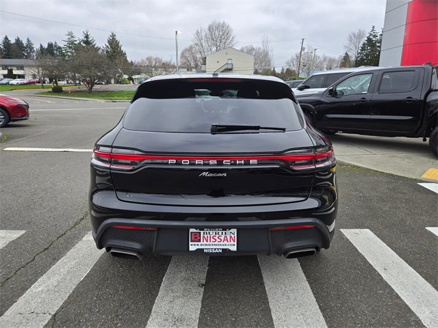 Used 2024 Porsche Macan image 8