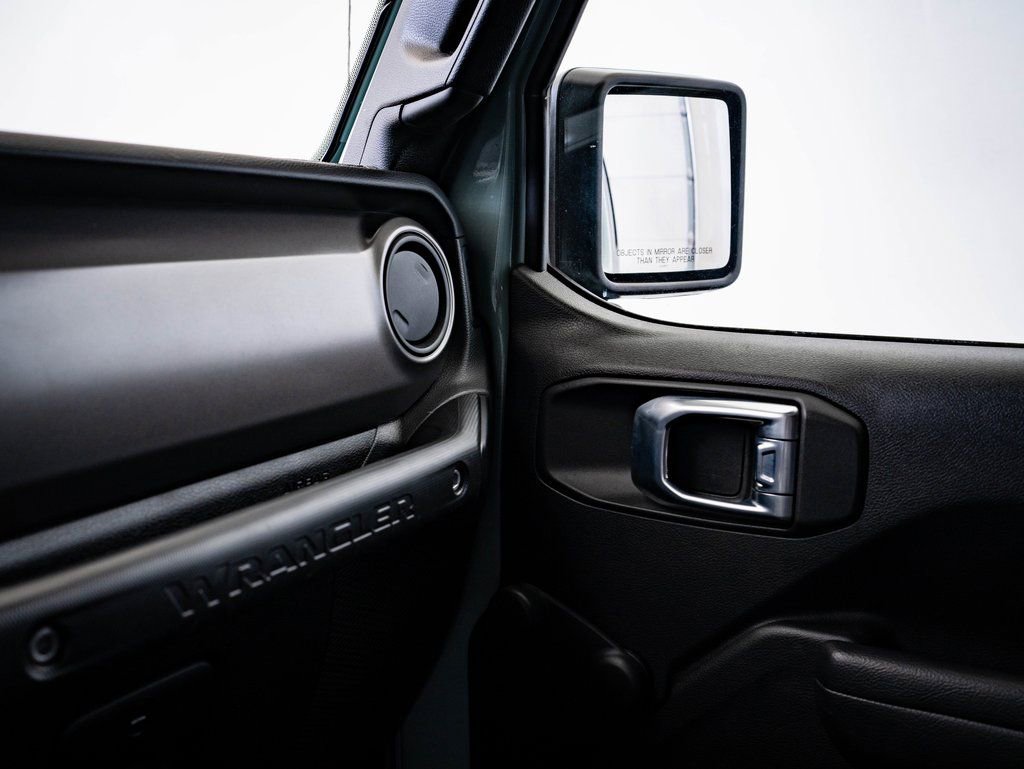 Used 2023 Jeep Wrangler Willys AWD/4WD image 39