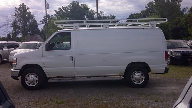 Used 2014 Ford E-250 and Econoline 250 w/ Power Group RWD image 5