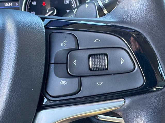 Used 2023 Buick Enclave Essence w/ Sport Touring Edition FWD image 24