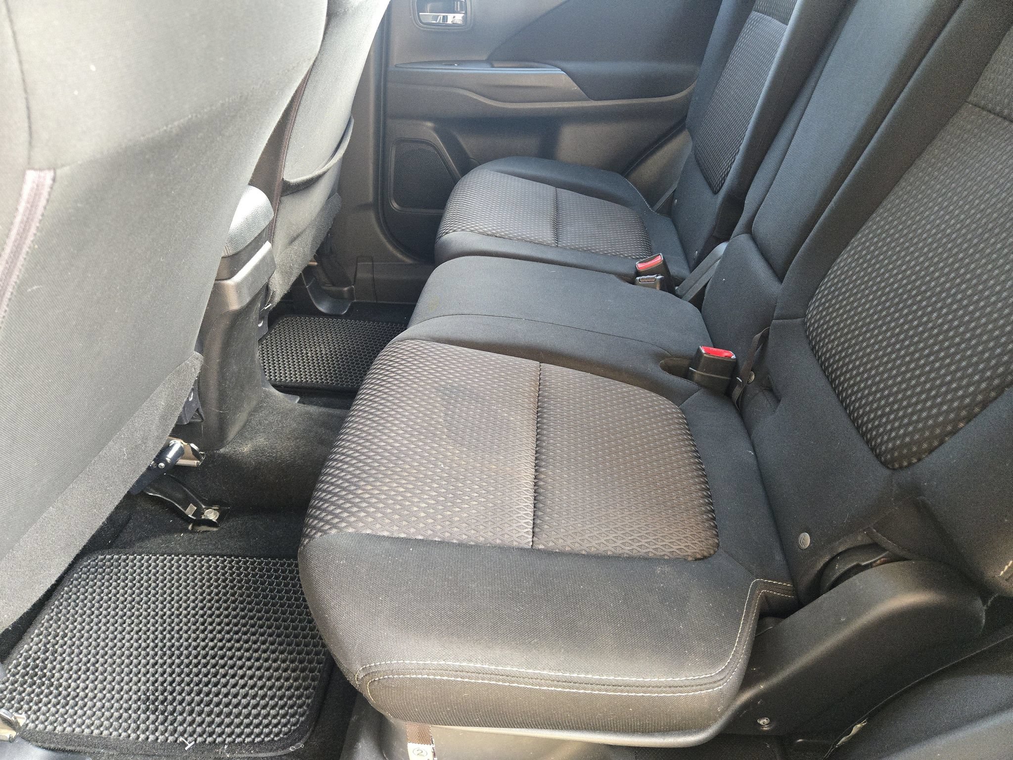 Used 2017 Mitsubishi Outlander SE FWD image 31