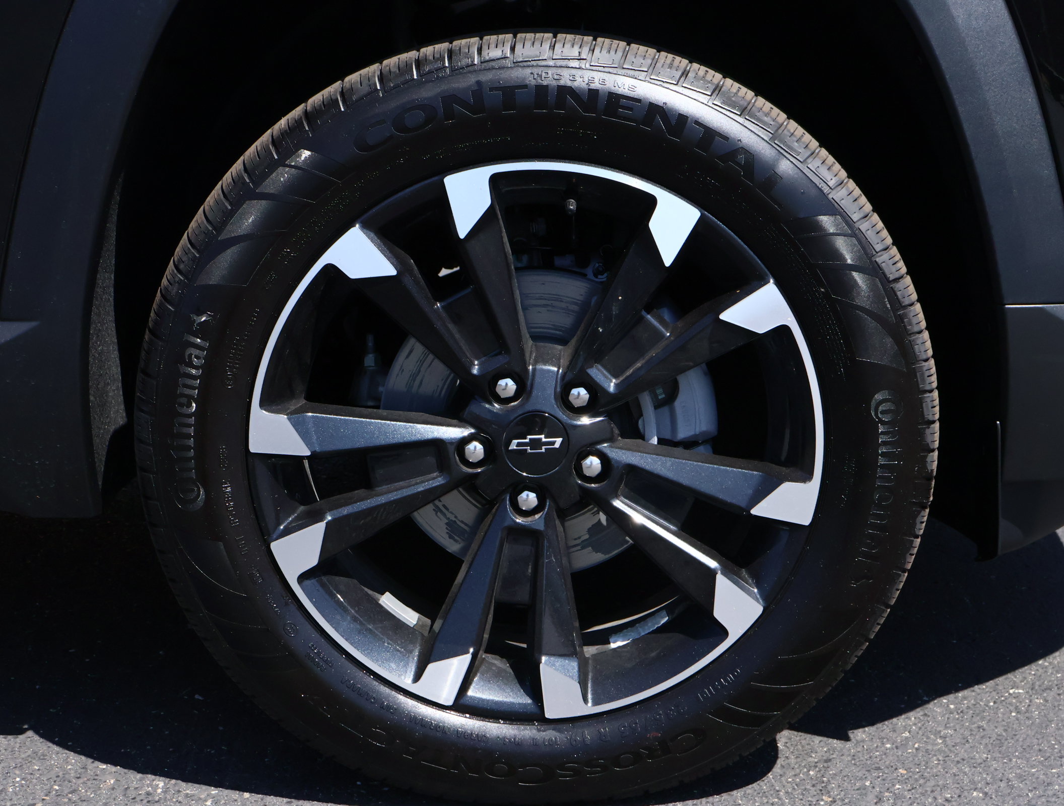 New 2027 Chevrolet Equinox RS w/ Safety and Technology Package FWD image 29