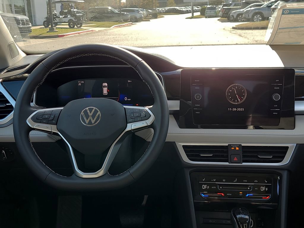 New 2026 Volkswagen Taos SE image 24
