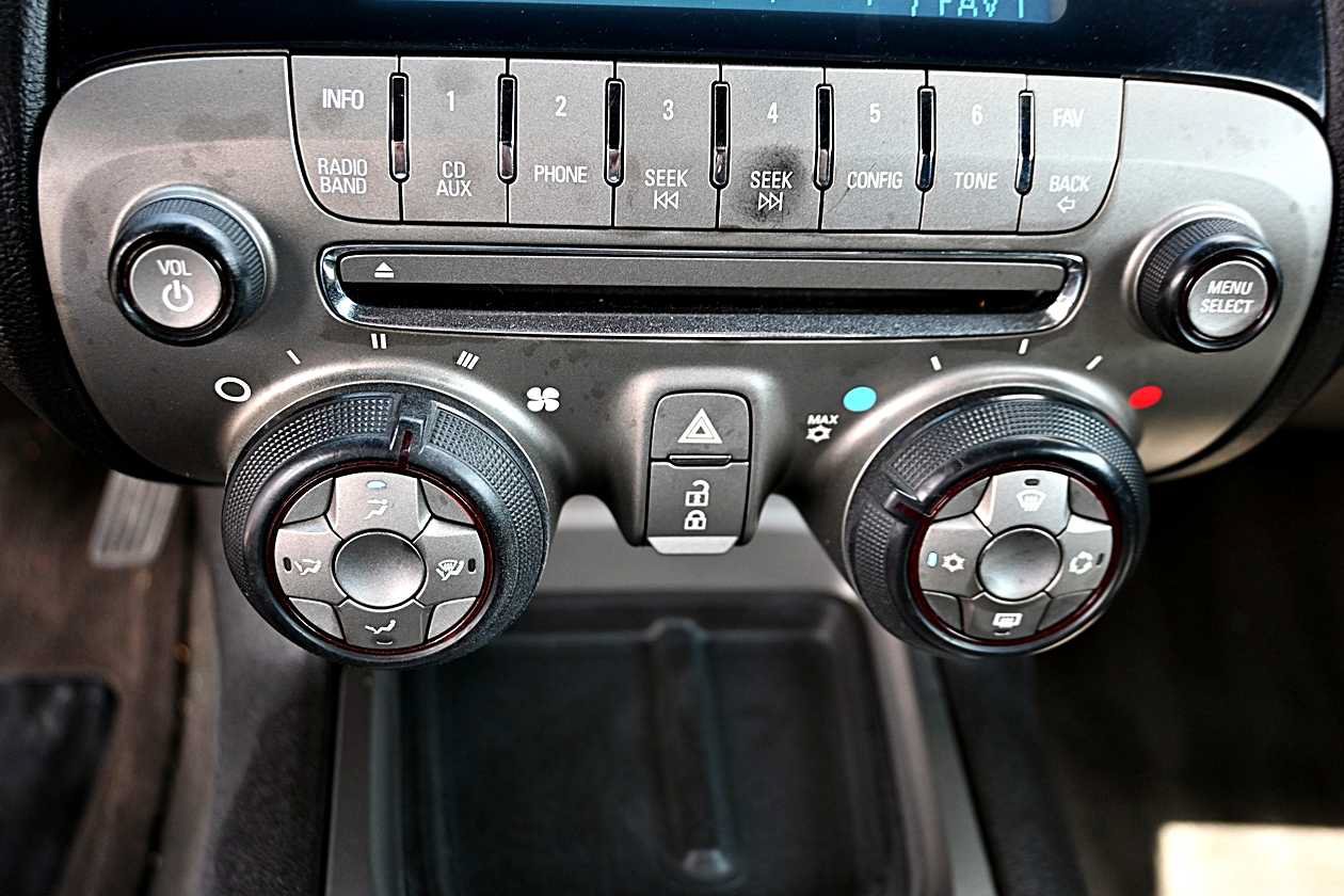 Used 2010 Chevrolet Camaro LT w/ RS Package RWD image 19