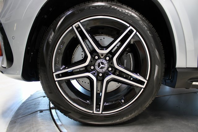 Used 2024 Mercedes-Benz GLS 450 4MATIC w/ AMG Line Exterior image 36