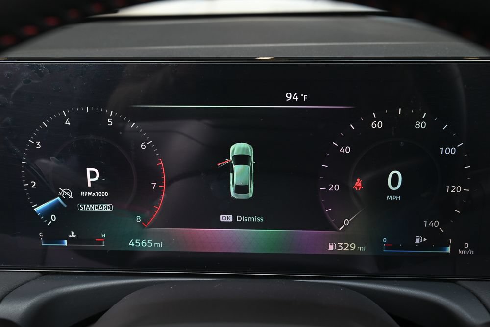 Used 2026 Nissan Sentra SR w/ SR Premium Package FWD image 21